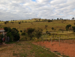 FAZENDA 32HA, DENTRO DE PARÁ DE MINAS, ÓTIMA PARA LOTEAMENTO.