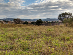 FAZENDA 32HA, DENTRO DE PARÁ DE MINAS, ÓTIMA PARA LOTEAMENTO.