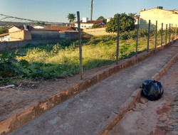 VENDE-SE  LOTES RUA OIAPOQUE