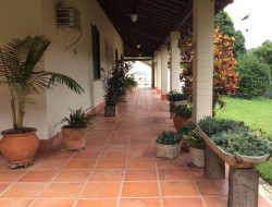 SITIO 10,5 HA  A 15KM DE PARÁ DE MINAS PERTO DOS PENHAS