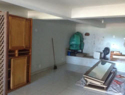 PRÉDIO COM 02 LOJAS E 01 APARTAMENTO E ÁREA DE COBERTURA