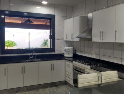 CASA DE ALTO PADRÃO COM PISCINA NO BAIRRO DONA TUNICA