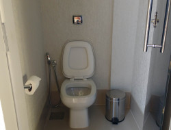 CASA DE ALTO PADRÃO COM PISCINA NO BAIRRO DONA TUNICA