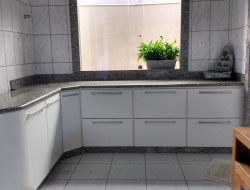CASA DE ALTO PADRÃO COM PISCINA NO BAIRRO DONA TUNICA
