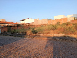 DOIS LOTES DE ESQUINA JUNTOS / BAIRRO SÃO JOSÉ