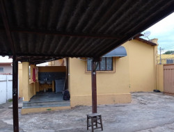 IMÓVEL COMERCIAL E DE ESQUINA NA RUA MELO GUIMARÃES