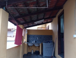 IMÓVEL COMERCIAL E DE ESQUINA NA RUA MELO GUIMARÃES