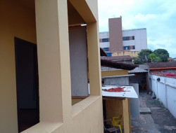 IMÓVEL COMERCIAL E DE ESQUINA NA RUA MELO GUIMARÃES