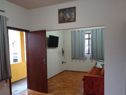 IMÓVEL COMERCIAL E DE ESQUINA NA RUA MELO GUIMARÃES