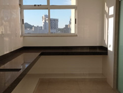 APARTAMENTO NOVO NO CENTRO DE PARÁ DE MINAS