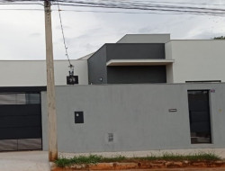 CASA NO BAIRRO CORES DE MINAS