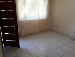 VENDE-SE DUAS MORADIAS NO BAIRRO JARDIM DAS PITEIRAS