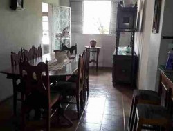 CASA EM ÁREA COMERIAL / CENTRO/  DE PARÁ DE MINAS