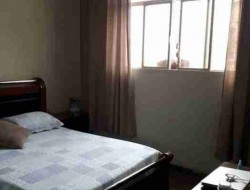 CASA EM ÁREA COMERCIAL , CENTRO  DE PARÁ DE MINAS