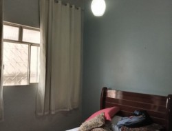 CASA EM ÁREA COMERCIAL , CENTRO  DE PARÁ DE MINAS