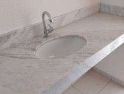 SALA NO EDIFÍCIO DIAMOND