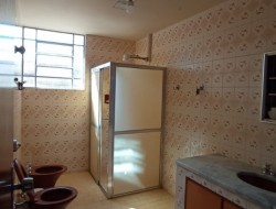 CASA DE ESQUINA PRÓXIMO AO CENTRO