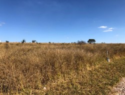 EXCELENTES CHÁCARAS DENTRO DE CONDOMÍNIO FECHADO/ PARÁ DE MINAS