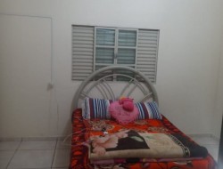CASA EM GAMELEIRA/FLORESTAL