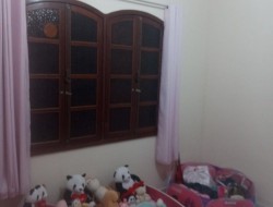 CASA EM GAMELEIRA/FLORESTAL