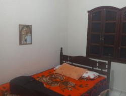 CASA EM GAMELEIRA/FLORESTAL