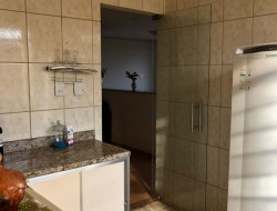 CASA NO BAIRRO SENADOR VALADARES