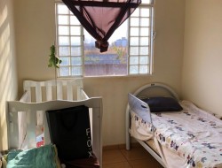 CASA NO BAIRRO SENADOR VALADARES