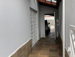 EXCELENTE CASA NO DOM BOSCO