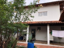 EXCELENTE CASA NO DOM BOSCO