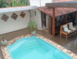 CASA COM PISCINA E ÁREA GOURMET NO BAIRRO SERRA VERDE