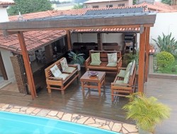 CASA COM PISCINA E ÁREA GOURMET NO BAIRRO SERRA VERDE