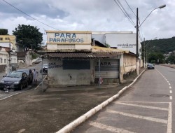 IMÓVEL NO CENTRO DE PARÁ DE MINAS