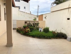 CASA  BAIRRO NAÇÕES EM DIVINÓPOLIS