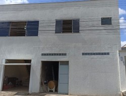 CASA NO BAIRRO ESPLANADA