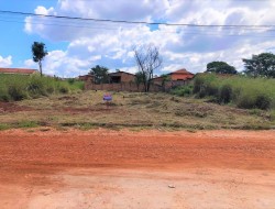 LOTE NO BAIRRO SENADOR VALADARES