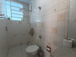 CASA NO BAIRRO RAQUEL