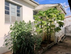 CASA NO BAIRRO RAQUEL