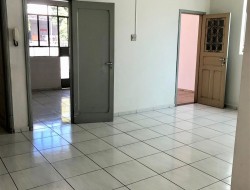 CASA NO BAIRRO RAQUEL