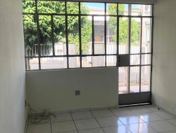 CASA NO BAIRRO RAQUEL