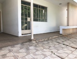 CASA NO BAIRRO RAQUEL