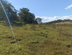 SÍTIO LOCALIZADO AO LADO CONDOMÍNIO ORIZONTE FAZENDAS