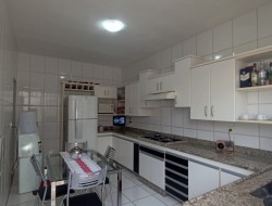 CASA BAIRRO SÃO JOSÉ