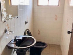 CASA NO BAIRRO CASTELO BRANCO