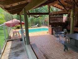 SÍTIO  DE 4 HECTARES- LOCALIZADO PRÓXIMO Á  BR-262 - APENAS 18 KM DO TREVO DE PARÁ DE MINAS.