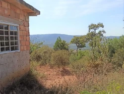 SÍTIO EM SERRA DOS FERREIRAS / ONÇA DO PITANGUI