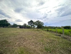 SÍTIO A 5 KM DE IGARATINGA