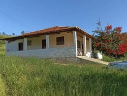 SÍTIO EM BOM SUCESSO/ PARÁ DE MINAS COM CASA LAGOA E 2 NASCENTES