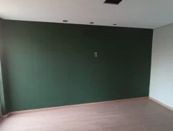 CASA LOCALIZADA NO CENTRO DE PARÁ DE MINAS / RUA COMERCIAL