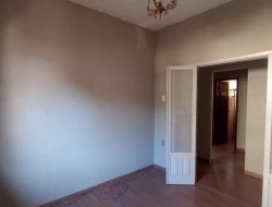 CASA LOCALIZADA NO CENTRO DE PARÁ DE MINAS / RUA COMERCIAL