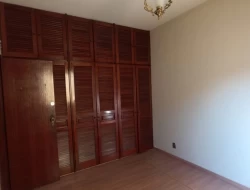 CASA LOCALIZADA NO CENTRO DE PARÁ DE MINAS / RUA COMERCIAL